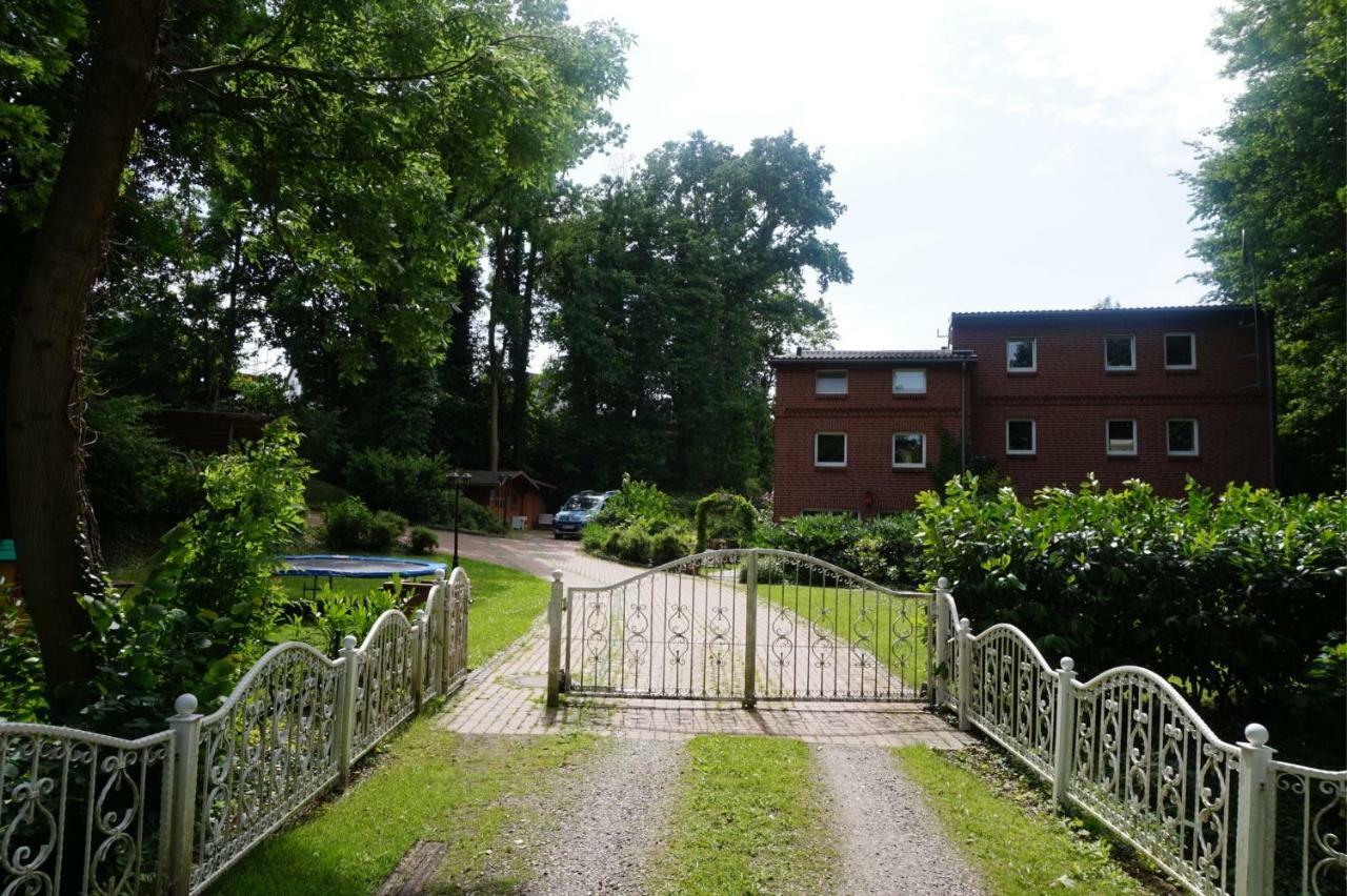Ferienwohnung Am Muehlenpark Тимендорфер Странд Екстериор снимка